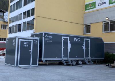Barrierefreies WC und JUMBO